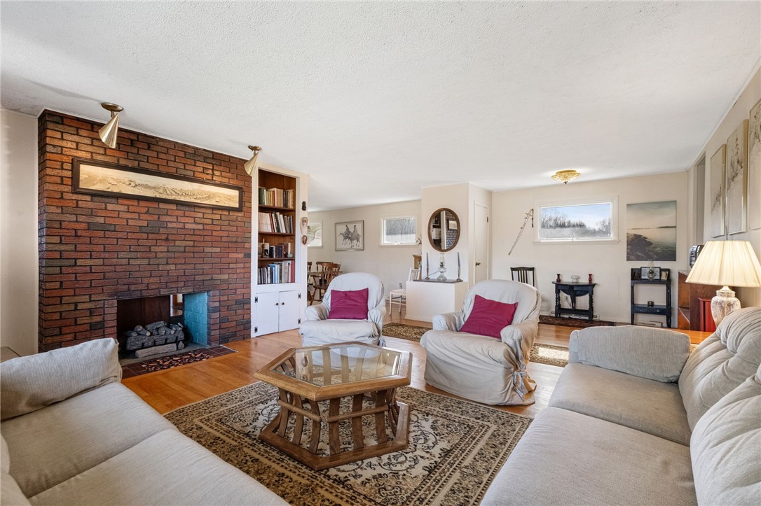 Liberty Twp, Pennsylvania 16127, United States, 3 Bedrooms Bedrooms, ,2 BathroomsBathrooms,Residential,Active,94251