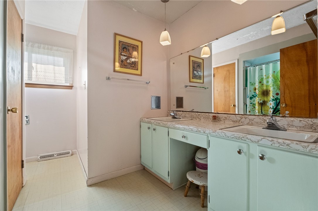 Liberty Twp, Pennsylvania 16127, United States, 3 Bedrooms Bedrooms, ,2 BathroomsBathrooms,Residential,Active,94251