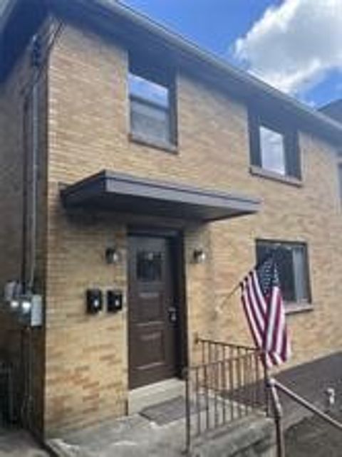 Photo of 218 Bronx Ave #1, Pittsburgh, PA 15229 (MLS # 1742295)