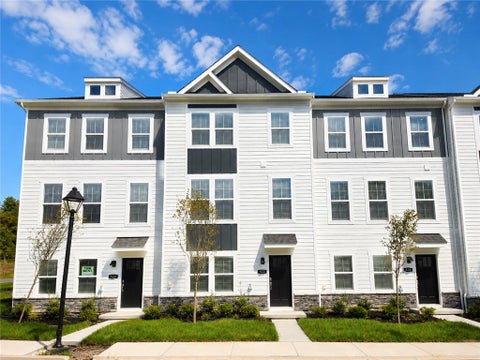 Townhouse For Rent - 522 Cooper Street St<br/> McCandless, PA 15090