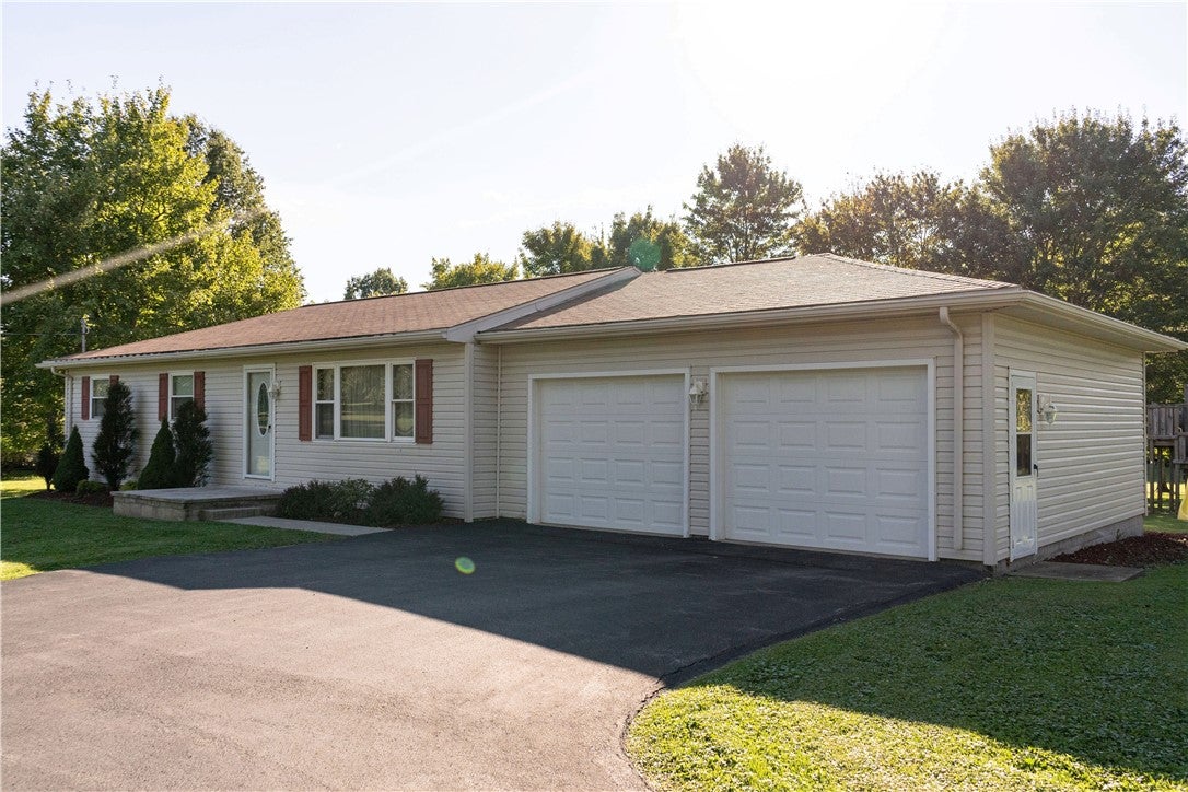 733 Greenfield Rd