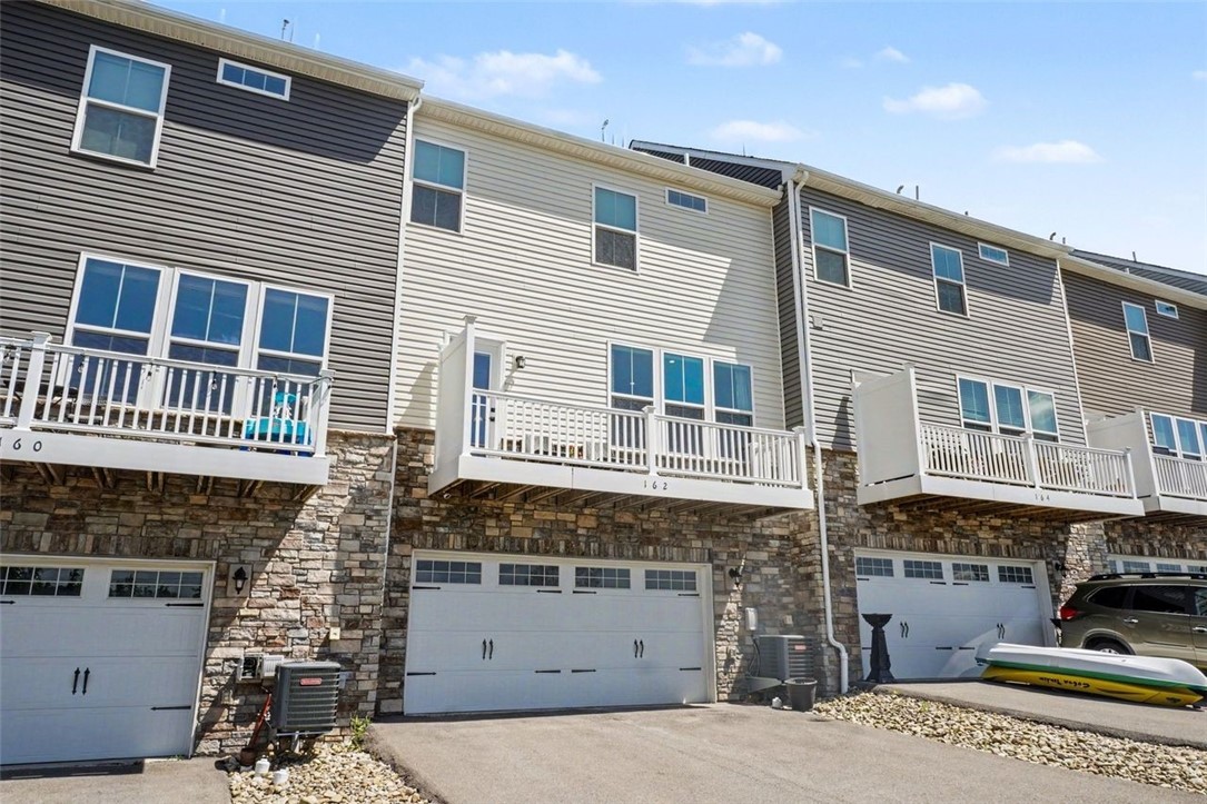 162 Moyer Hill Dr