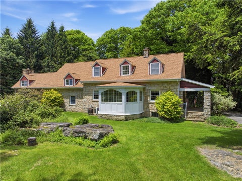 Homes For Sale - 2541 Springfield Pike Pike<br/> Bullskin Twp, PA 15425