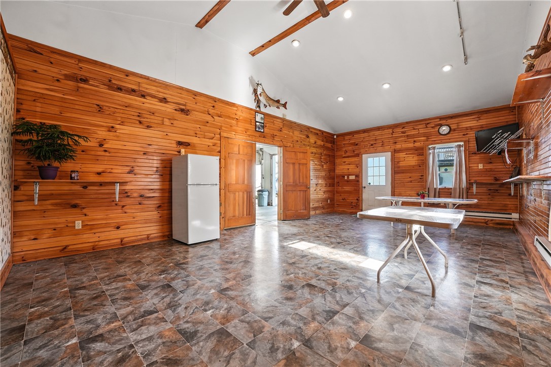3699 Mitchell Rd