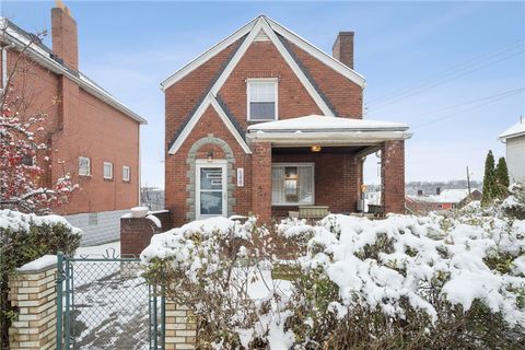 Photo of 548 Ridge Ave, East Pittsburgh, PA 15112 (MLS # 1732659)