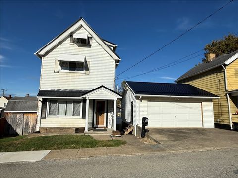 Photo of 512 Watson St. St, Vandergrift, PA 15690 (MLS # 1726785)