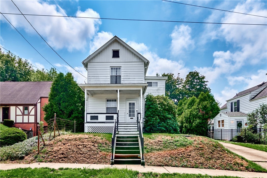 208 E Culvert St.