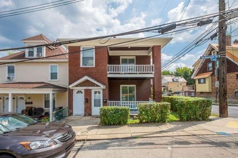 Photo of 2451 Wedgemere St, Pittsburgh, PA 15226 (MLS # 1733505)
