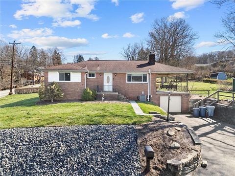 Photo of 800 Burchfield Rd, Allison Park, PA 15101 (MLS # 1744430)