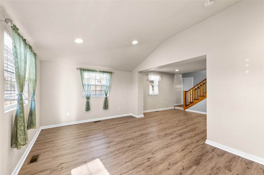 Murrysville, Pennsylvania 15668, United States, 3 Bedrooms Bedrooms, ,3 BathroomsBathrooms,Residential,Active,240482