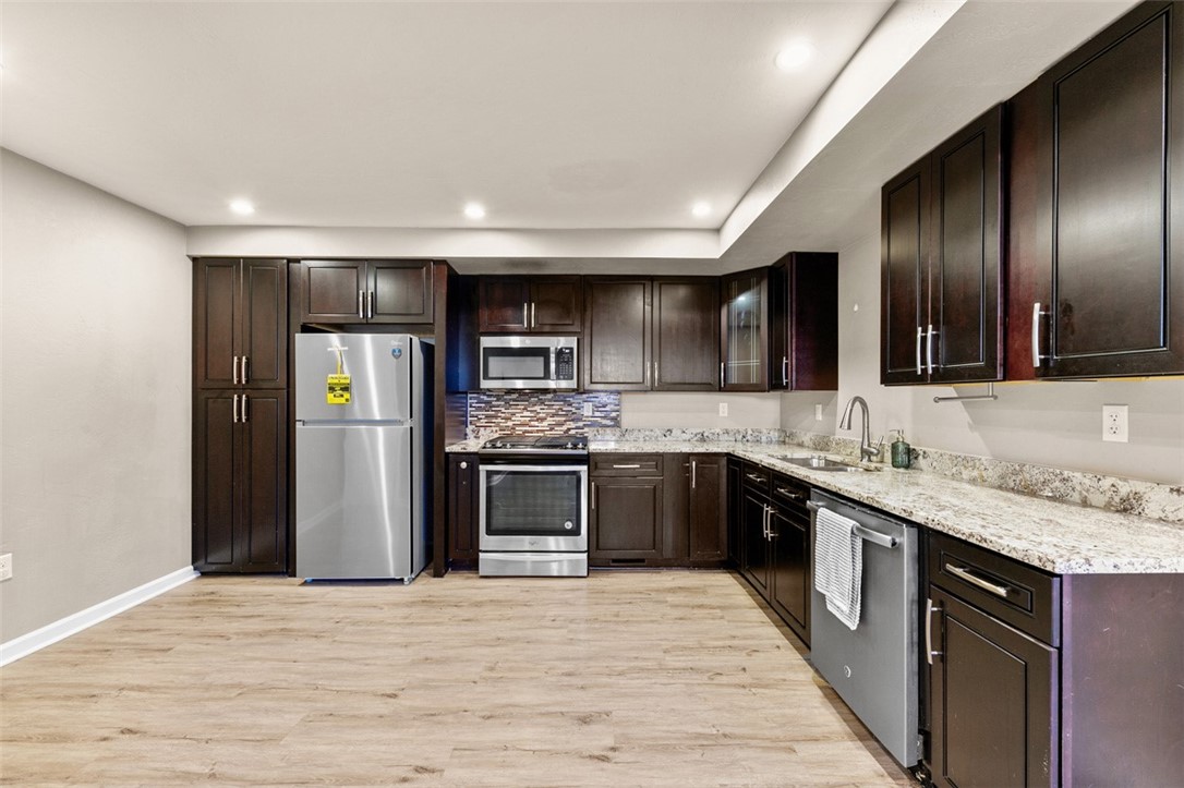 Murrysville, Pennsylvania 15668, United States, 3 Bedrooms Bedrooms, ,3 BathroomsBathrooms,Residential,Active,240482