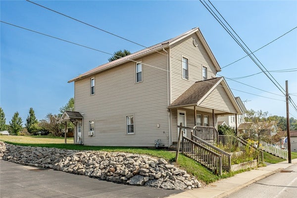 1000 MAIN ST, VOLANT, PA 16156 - Image d2fc95d2ce086e25a98c8f5117c33f9c/2274503591