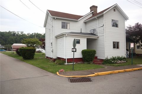 519 Underwood Ave Roscoe PA 15477