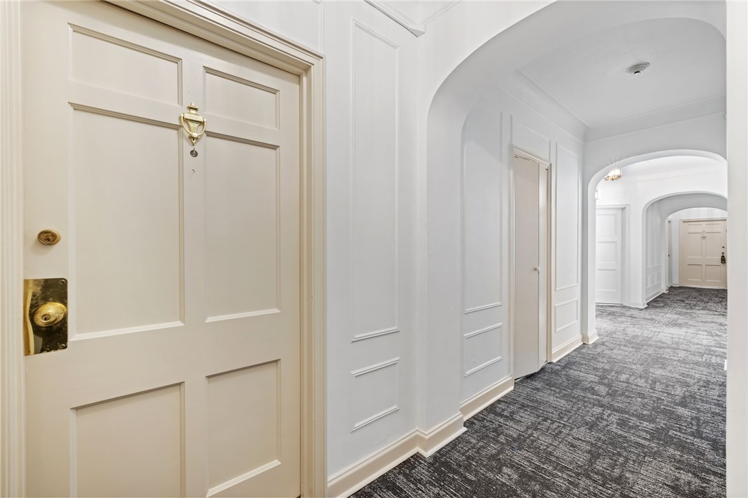 144 N Dithridge St 704