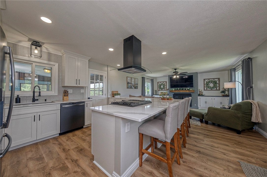 156 Beale Rd