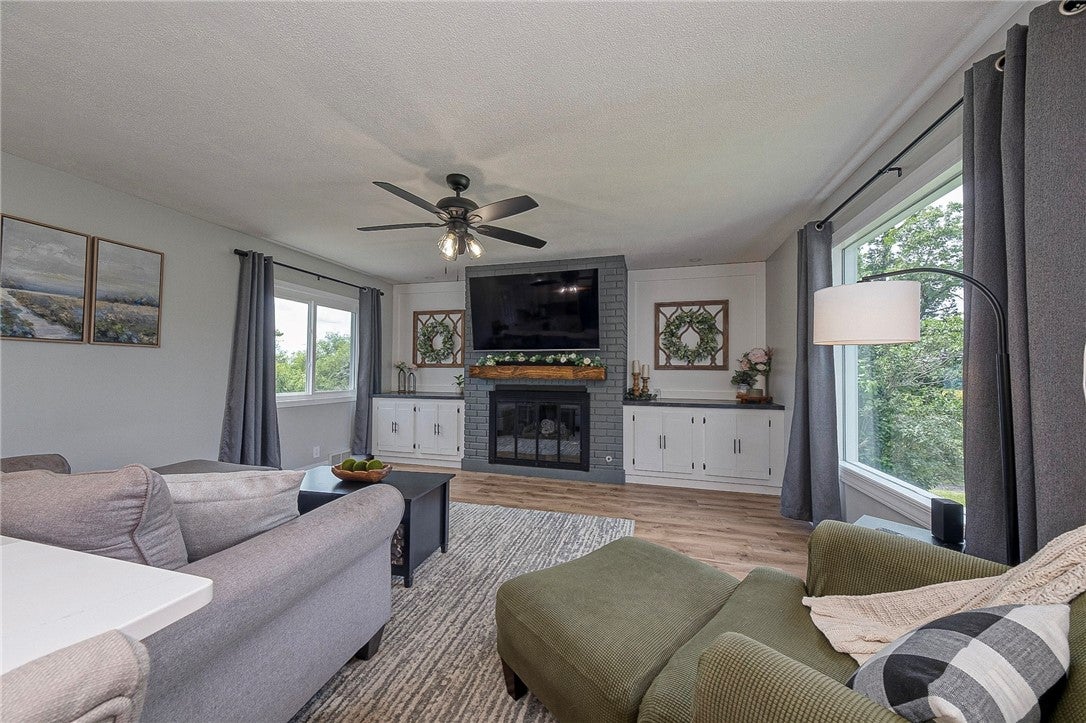156 Beale Rd