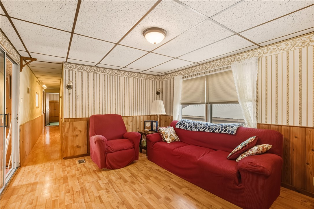 Boswell Boro, Pennsylvania 15531, United States, 3 Bedrooms Bedrooms, ,2 BathroomsBathrooms,Residential,Active,255203