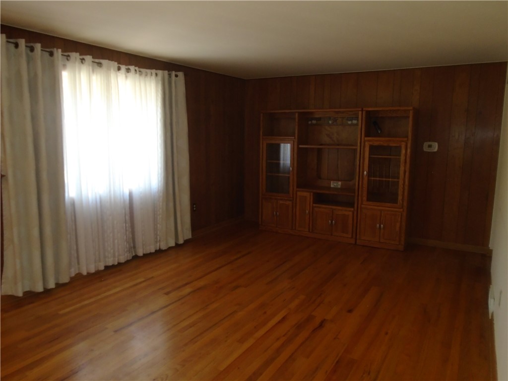 1040 Catherine Dr Dr, Conway, Pennsylvania image 4