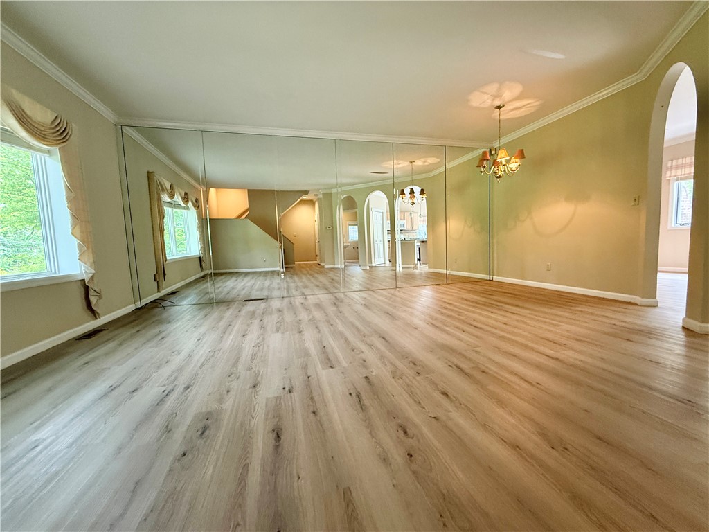 10092 Mansion Dr