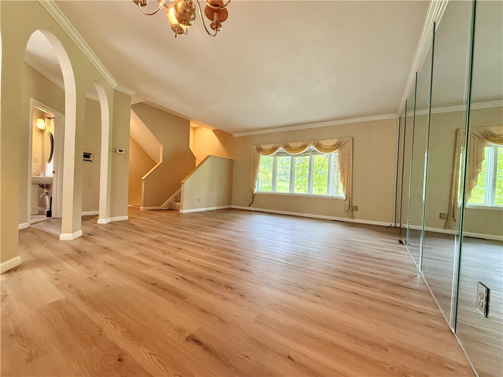 10092 Mansion Dr