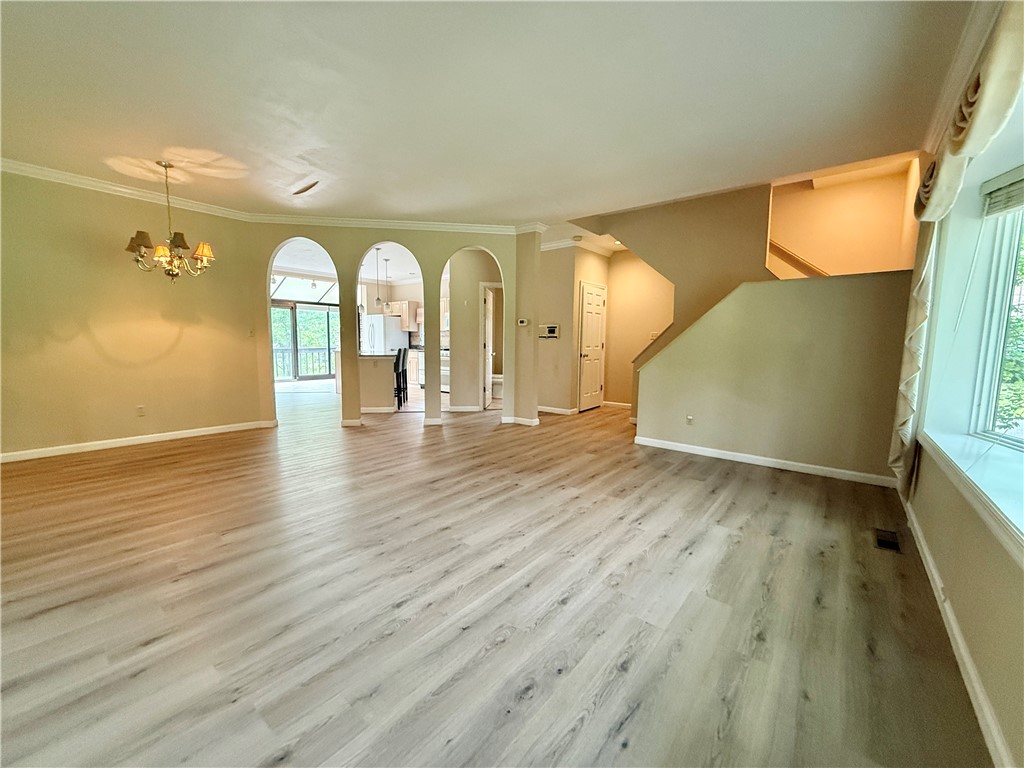 10092 Mansion Dr