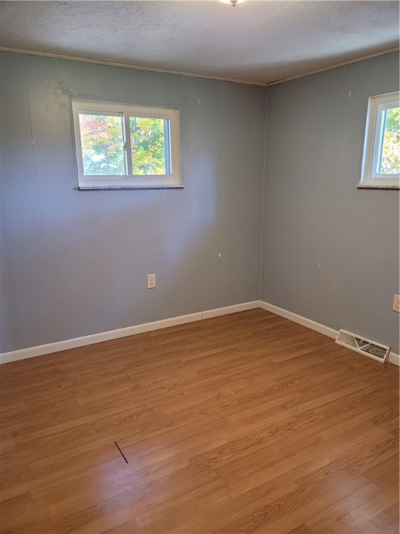 Oakland Twp, Pennsylvania 16001, United States, 2 Bedrooms Bedrooms, ,2 BathroomsBathrooms,Residential,Active,13857