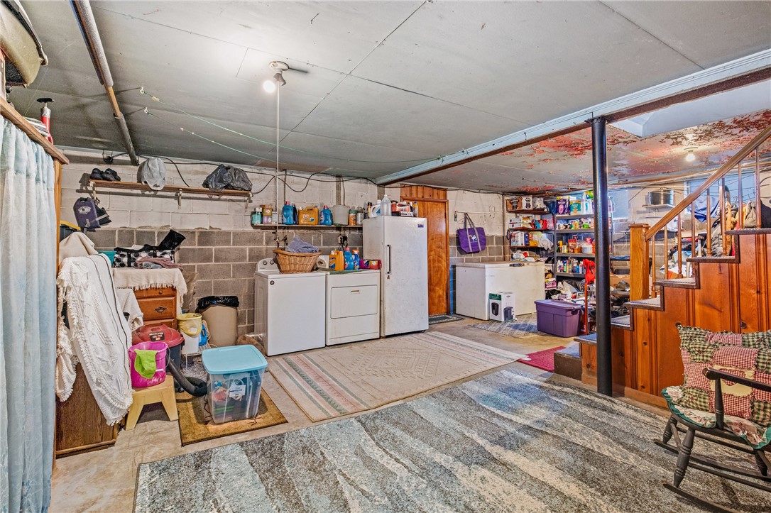 Summit Twp - Som, Pennsylvania 15552, United States, 4 Bedrooms Bedrooms, ,2 BathroomsBathrooms,Residential,Pending,104795