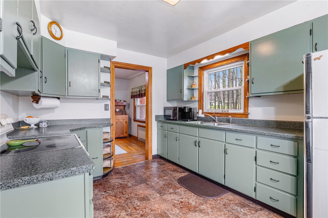 Summit Twp - Som, Pennsylvania 15552, United States, 4 Bedrooms Bedrooms, ,2 BathroomsBathrooms,Residential,Pending,104795