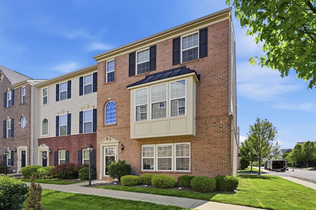 601 Pointe View Drive
