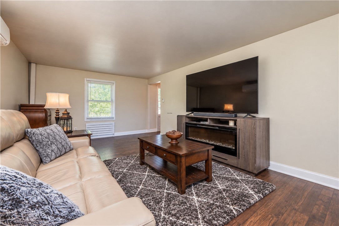 345 Pinehaven Drive