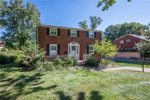 345 PINEHAVEN DR, BETHEL PARK, PA 15102 - Image d3d0f78b2e6af1cfddfd5a39e101cdf3/50321641