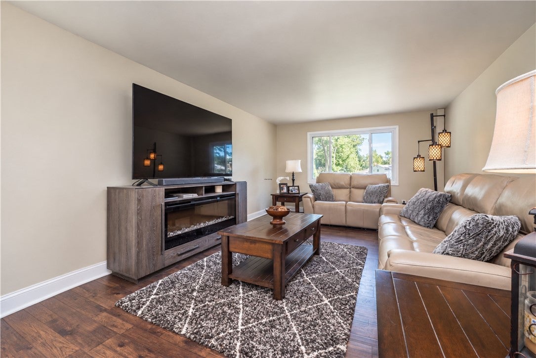 345 Pinehaven Drive