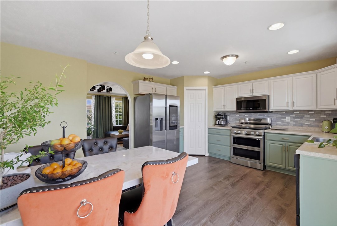 242 Grace Manor Dr