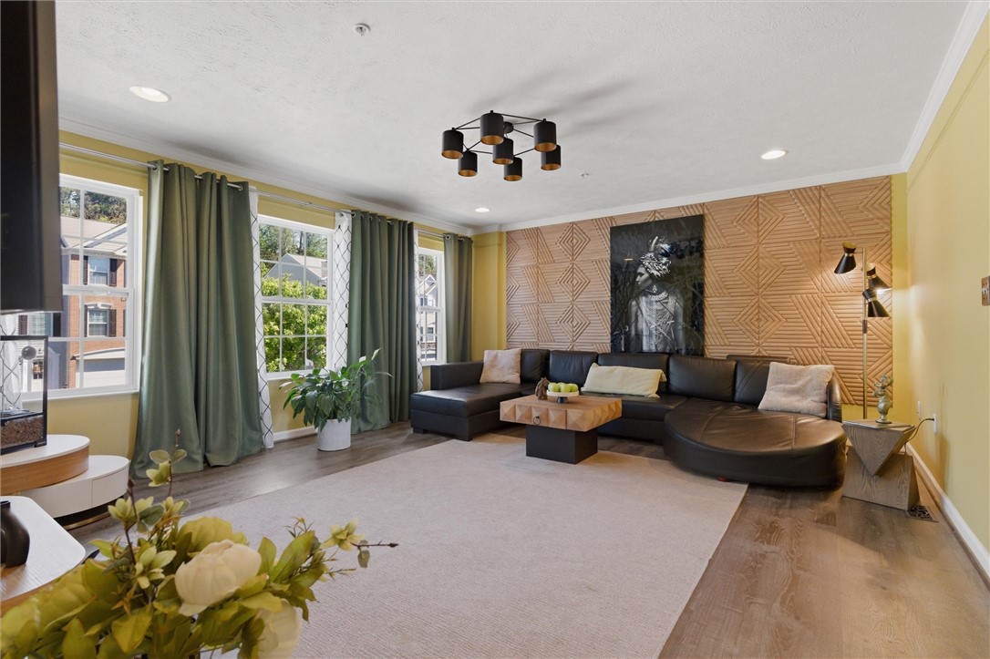 242 Grace Manor Dr