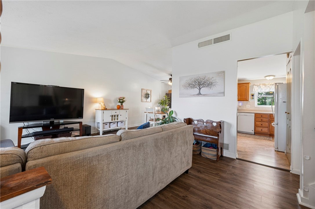 217 Scottsdale Dr