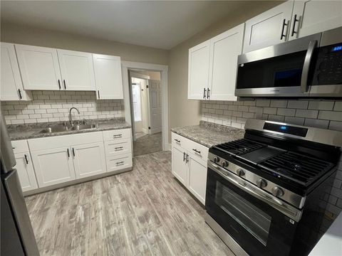 Photo of 863 5th Ave #Fl 2, Coraopolis, PA 15108 (MLS # 1745496)