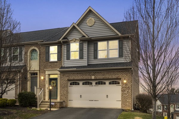 800 Whitney Dr