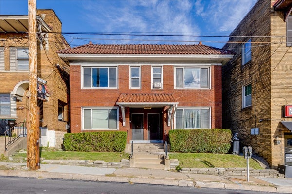 2836 W LIBERTY AVE, PITTSBURGH, PA 15216 - Image d3ea8d37d038cf3062ba08280615fa9b/3659452972