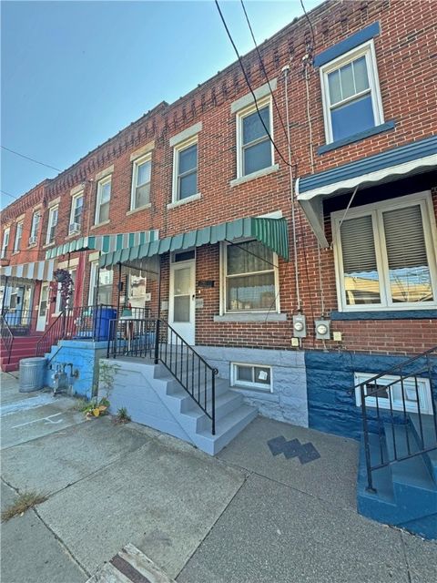 Photo of 3730 Liberty Ave, Pittsburgh, PA 15201 (MLS # 1724090)