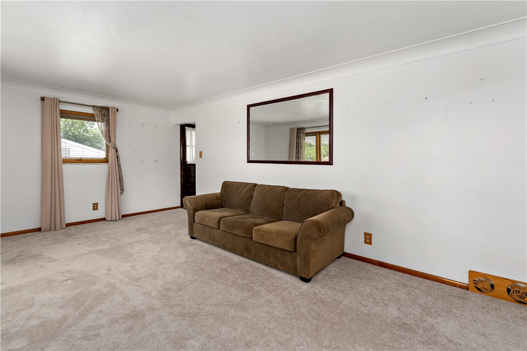 Monroeville, Pennsylvania 15146, United States, 2 Bedrooms Bedrooms, ,2 BathroomsBathrooms,Residential,Contingent,149413