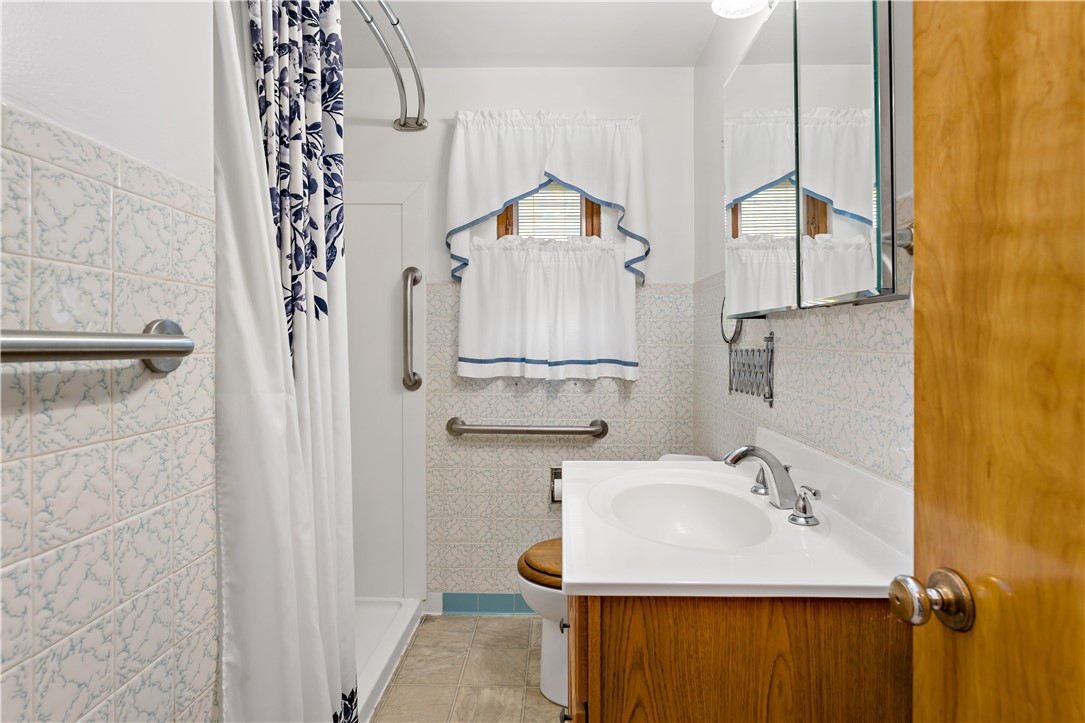 Monroeville, Pennsylvania 15146, United States, 2 Bedrooms Bedrooms, ,2 BathroomsBathrooms,Residential,Contingent,149413