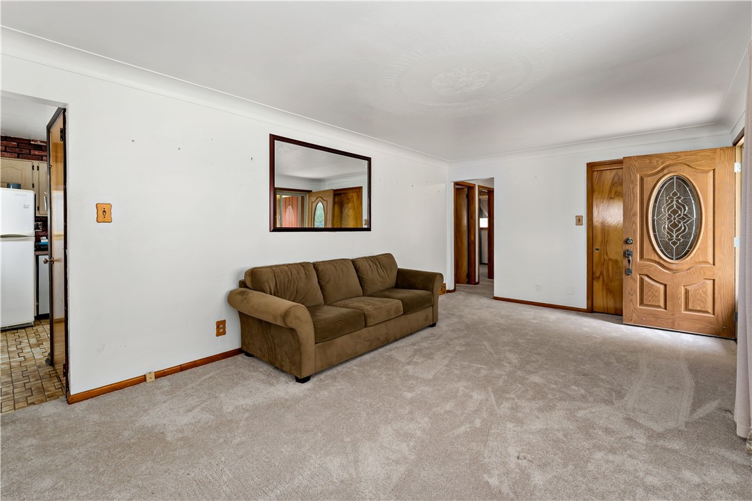 Monroeville, Pennsylvania 15146, United States, 2 Bedrooms Bedrooms, ,2 BathroomsBathrooms,Residential,Contingent,149413