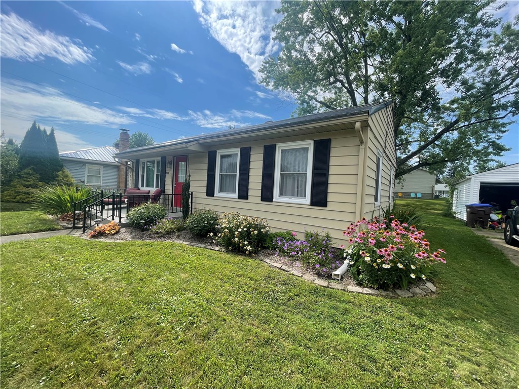 Sharon, Pennsylvania 16146, United States, 2 Bedrooms Bedrooms, ,1 BathroomBathrooms,Residential,Active,178606