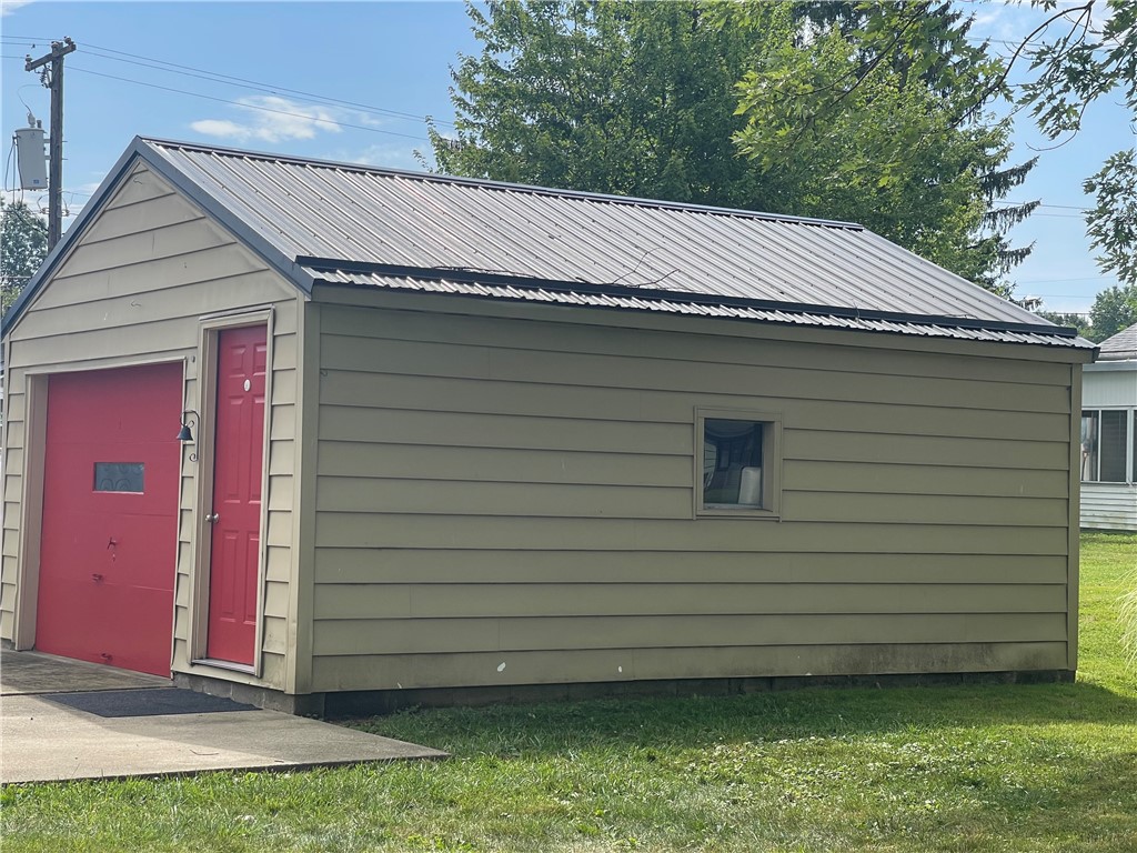 Sharon, Pennsylvania 16146, United States, 2 Bedrooms Bedrooms, ,1 BathroomBathrooms,Residential,Active,178606