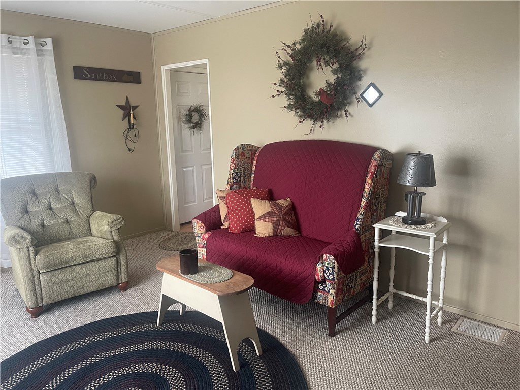 Sharon, Pennsylvania 16146, United States, 2 Bedrooms Bedrooms, ,1 BathroomBathrooms,Residential,Active,178606