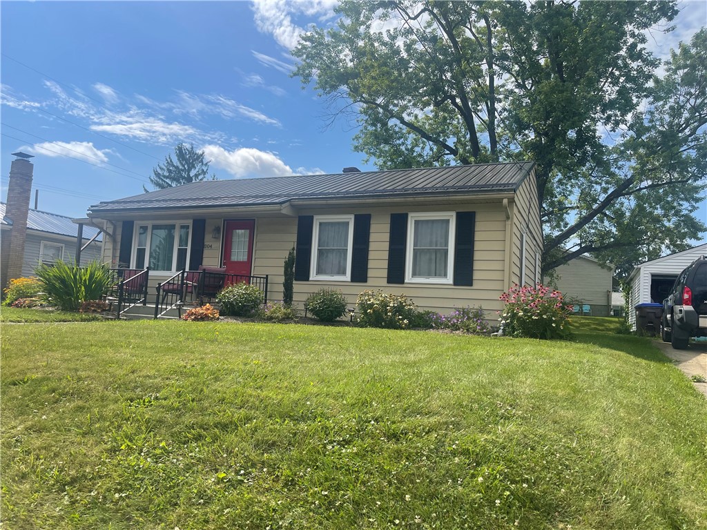 Sharon, Pennsylvania 16146, United States, 2 Bedrooms Bedrooms, ,1 BathroomBathrooms,Residential,Active,178606