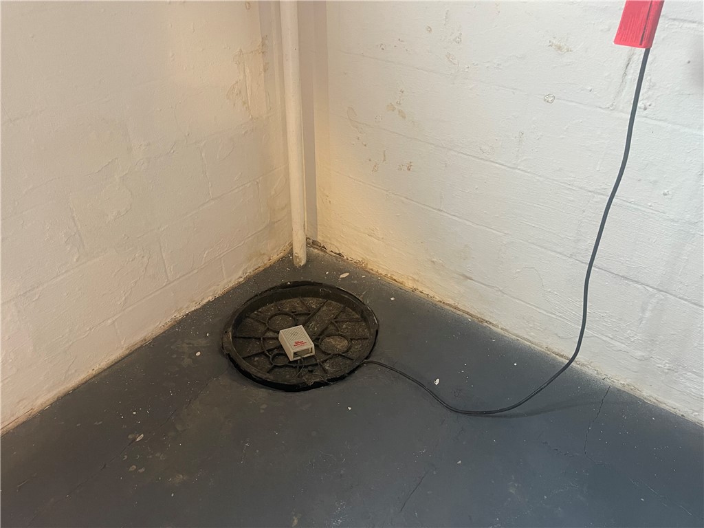 Sharon, Pennsylvania 16146, United States, 2 Bedrooms Bedrooms, ,1 BathroomBathrooms,Residential,Active,178606