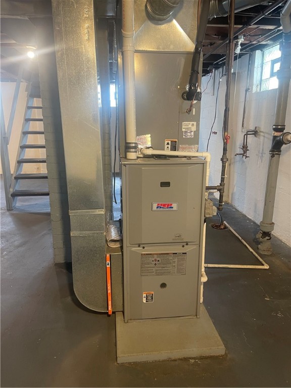 Sharon, Pennsylvania 16146, United States, 2 Bedrooms Bedrooms, ,1 BathroomBathrooms,Residential,Active,178606