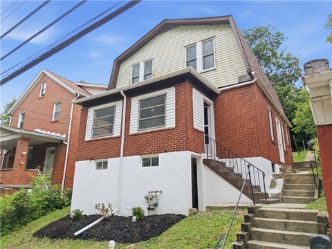 Photo of 905 Rebecca St, Mckeesport, PA 15133 (MLS # 1762074)