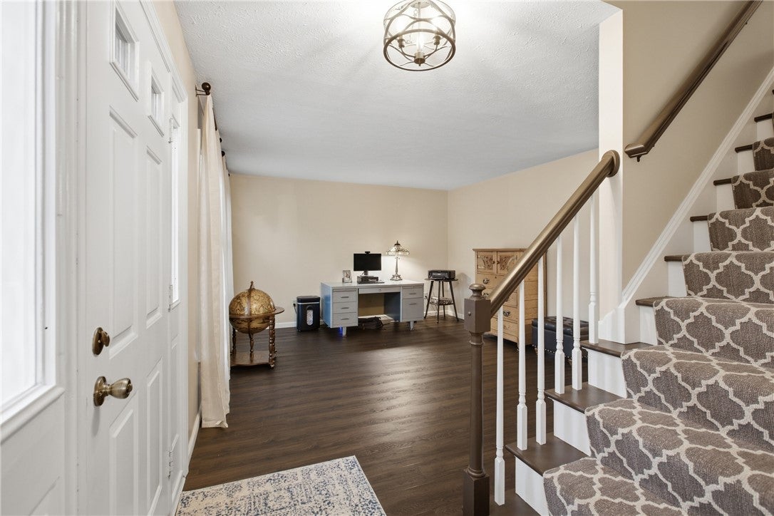 214 Hunting Ridge Trl